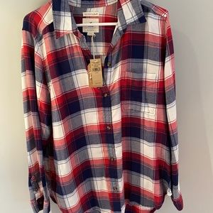 American eagle flannel button down